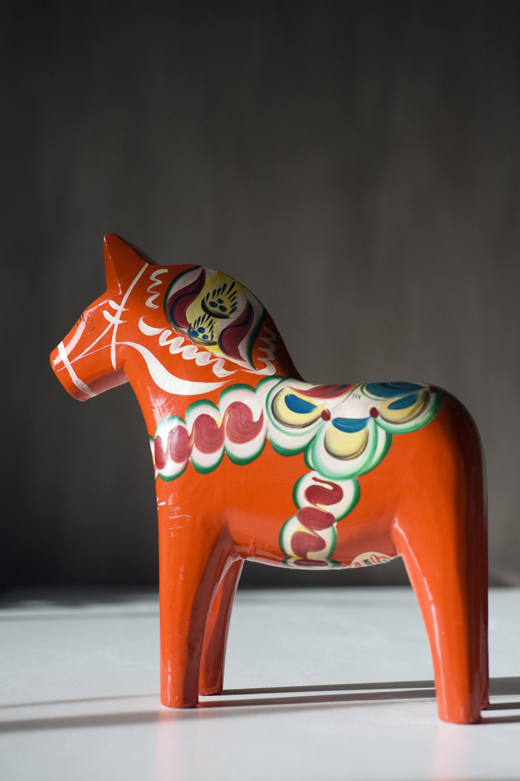 What Do The Different Color Dala Horses Mean